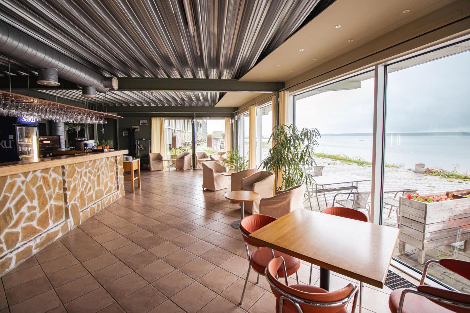 Hotel Promenaadi Haapsalu Exterior foto